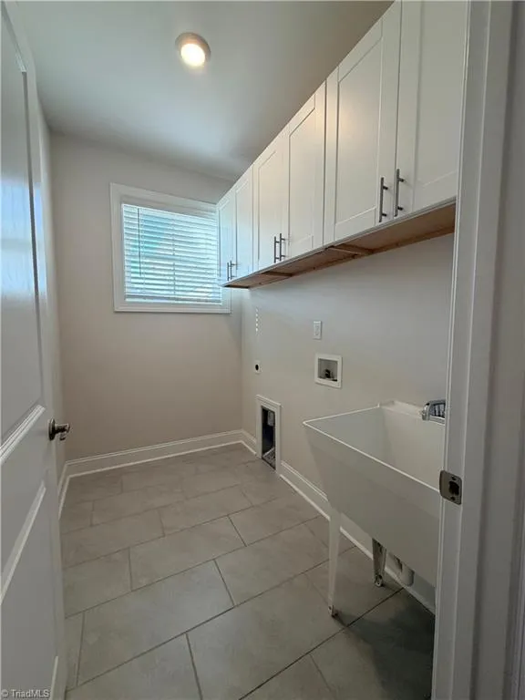 4293 Pelican Street High Point, NC 27265