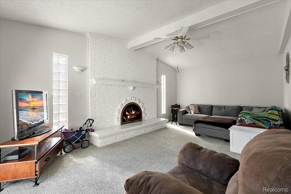46636 E Oakwood Drive #55 Macomb Township, MI 48044