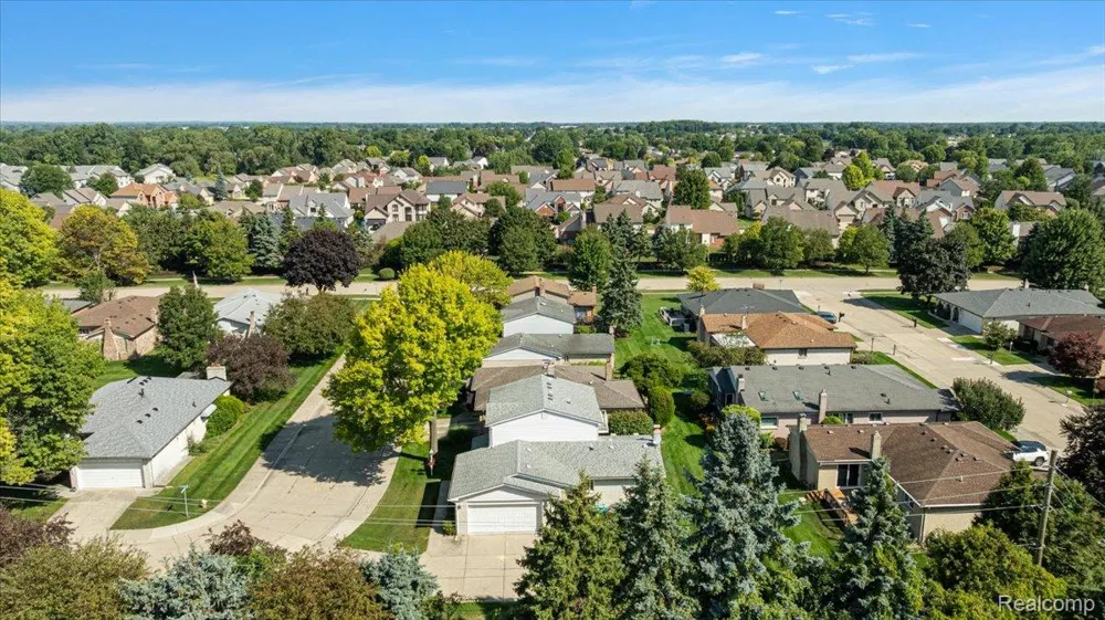 46636 E Oakwood Drive #55 Macomb Township, MI 48044