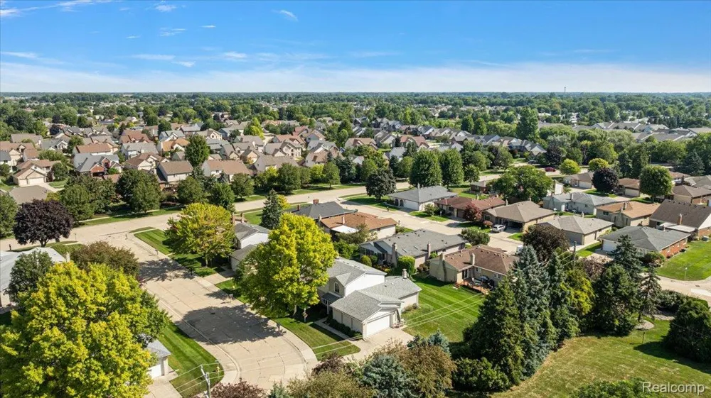 46636 E Oakwood Drive #55 Macomb Township, MI 48044