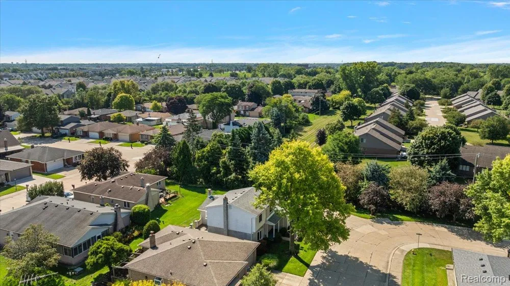 46636 E Oakwood Drive #55 Macomb Township, MI 48044