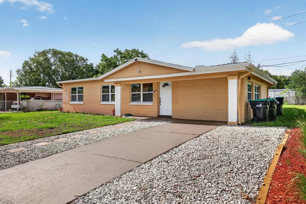 1612 W GRANT STREET Orlando, FL 32805