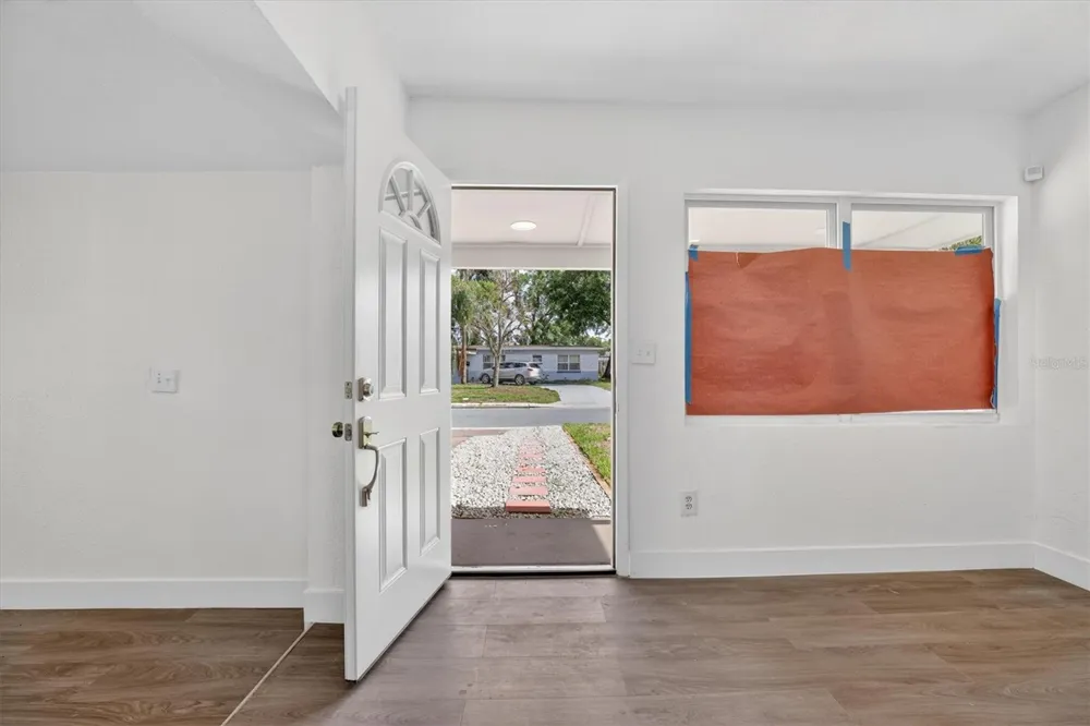 1612 W GRANT STREET Orlando, FL 32805