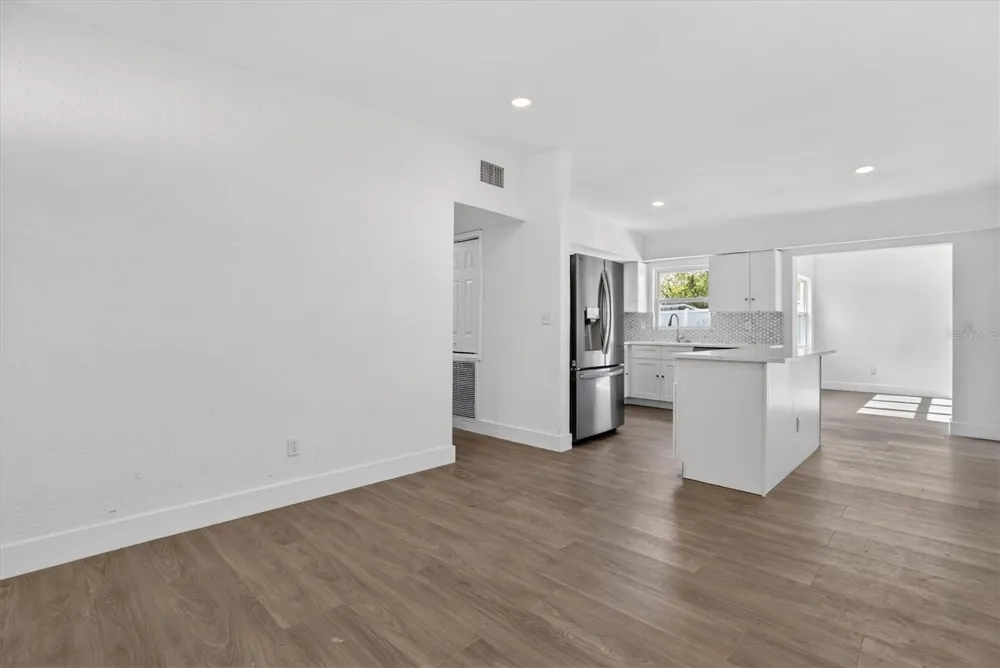 1612 W GRANT STREET Orlando, FL 32805
