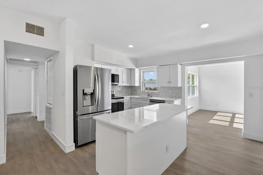 1612 W GRANT STREET Orlando, FL 32805