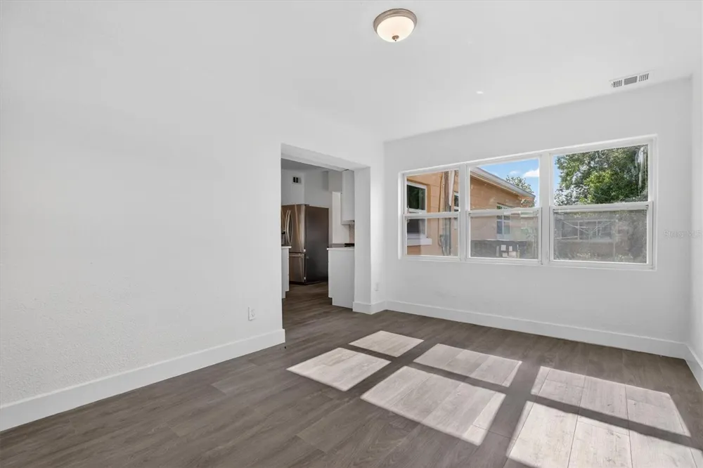 1612 W GRANT STREET Orlando, FL 32805