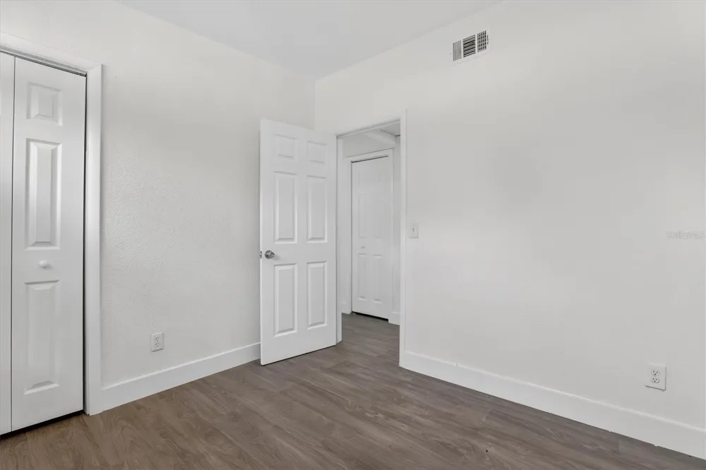 1612 W GRANT STREET Orlando, FL 32805