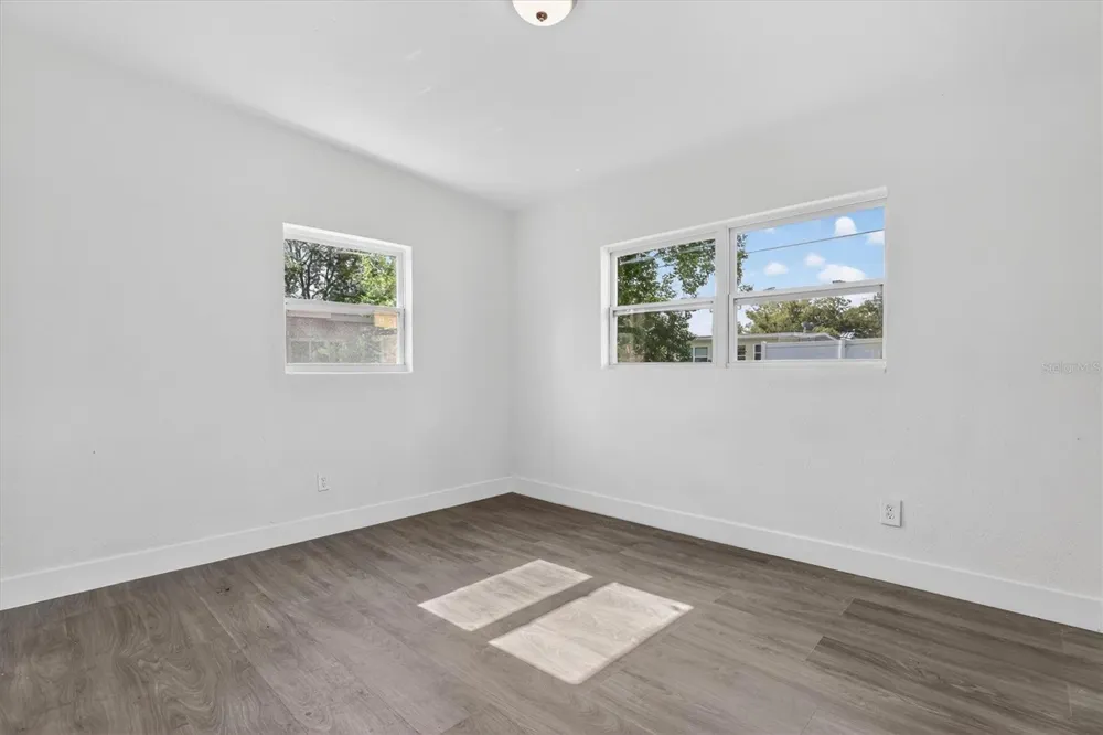 1612 W GRANT STREET Orlando, FL 32805