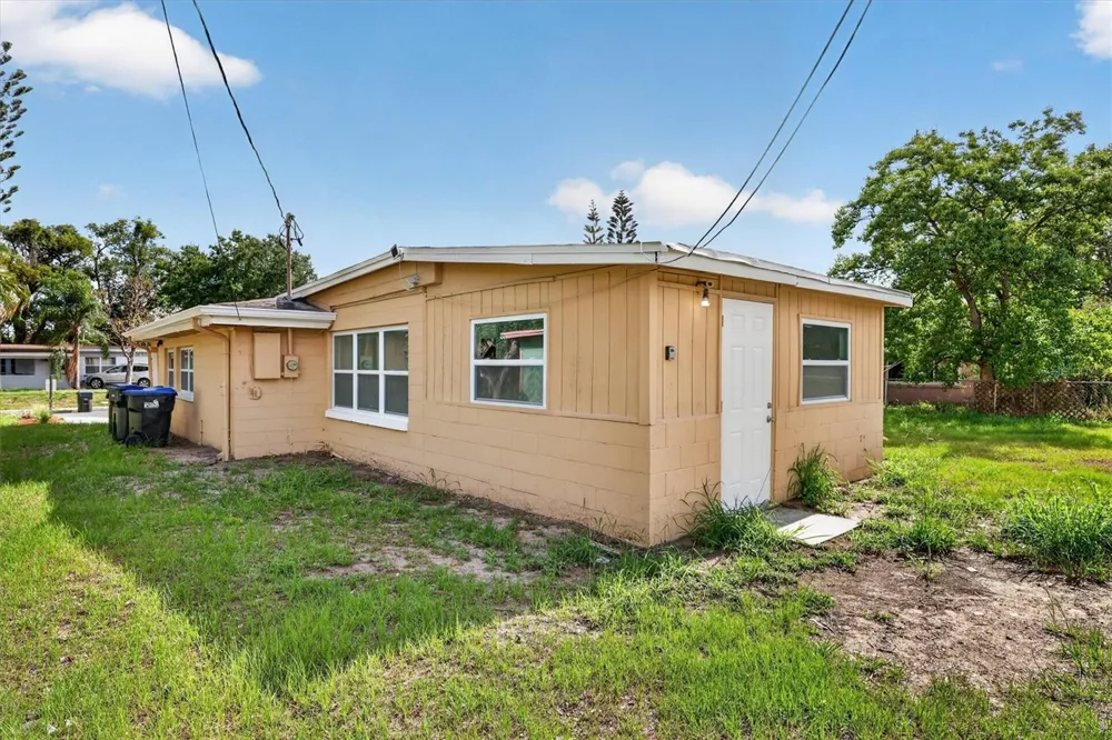 1612 W GRANT STREET Orlando, FL 32805