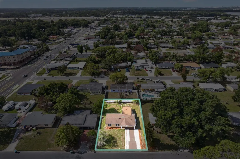 1612 W GRANT STREET Orlando, FL 32805