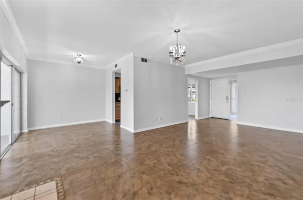 10811 INDIAN HILLS COURT #37 Seminole, FL 33777