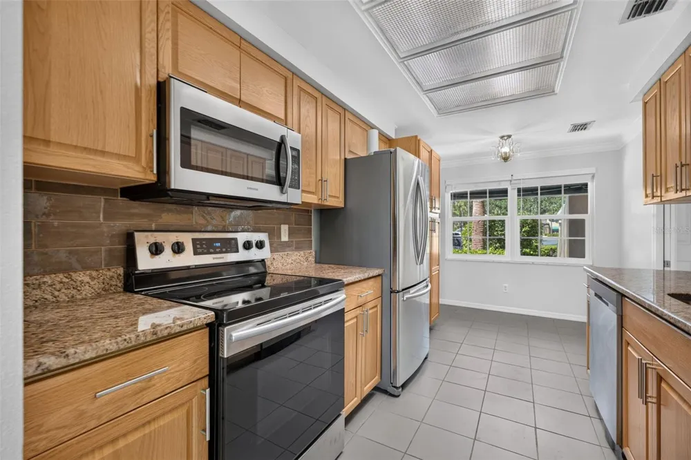 10811 INDIAN HILLS COURT #37 Seminole, FL 33777