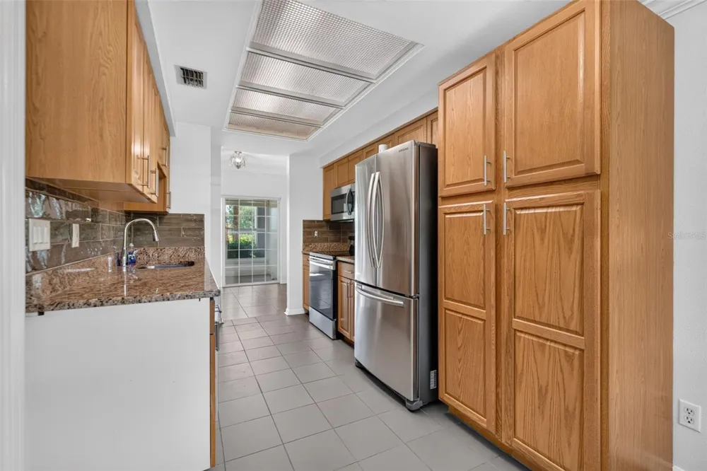 10811 INDIAN HILLS COURT #37 Seminole, FL 33777
