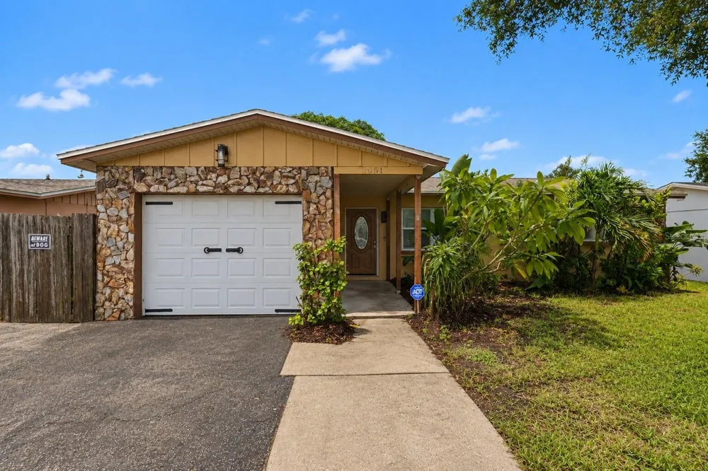 2051 23RD STREET SW Largo, FL 33774