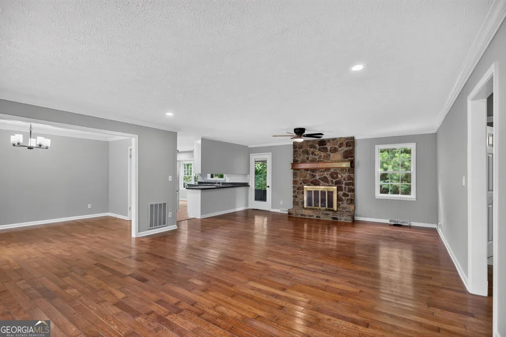 110 Thornwood DR SW Rome, GA 30165