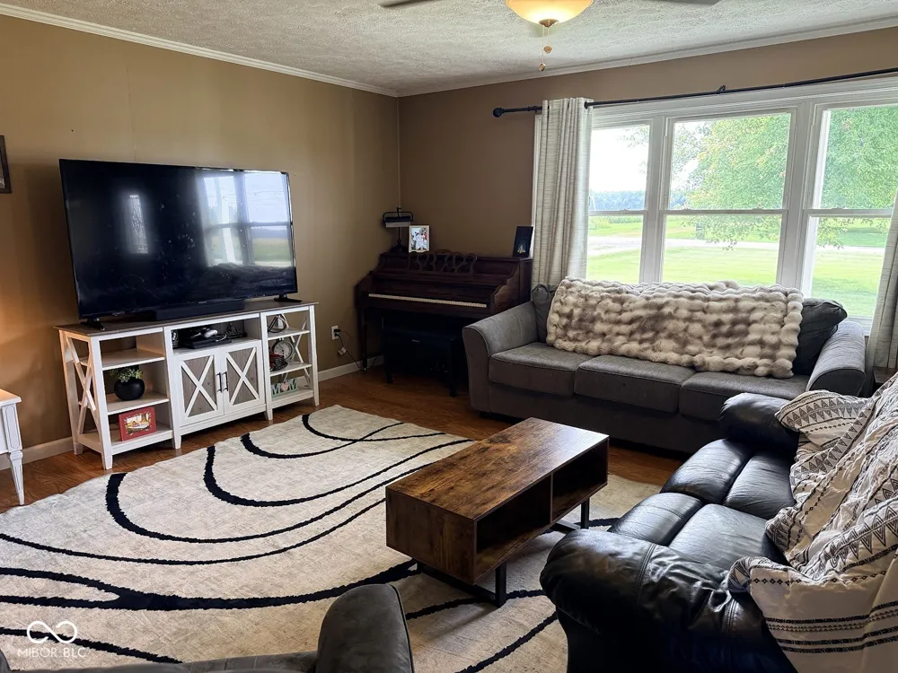 5511 County Road 100 W Brownstown, IN 47220