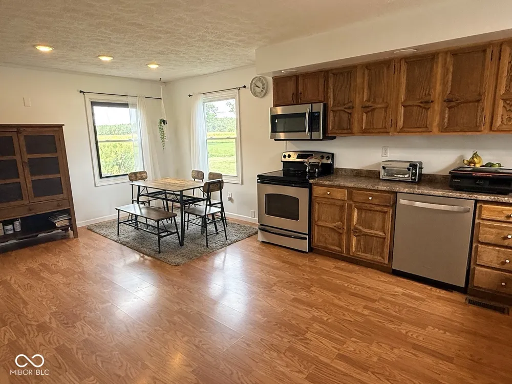 5511 County Road 100 W Brownstown, IN 47220