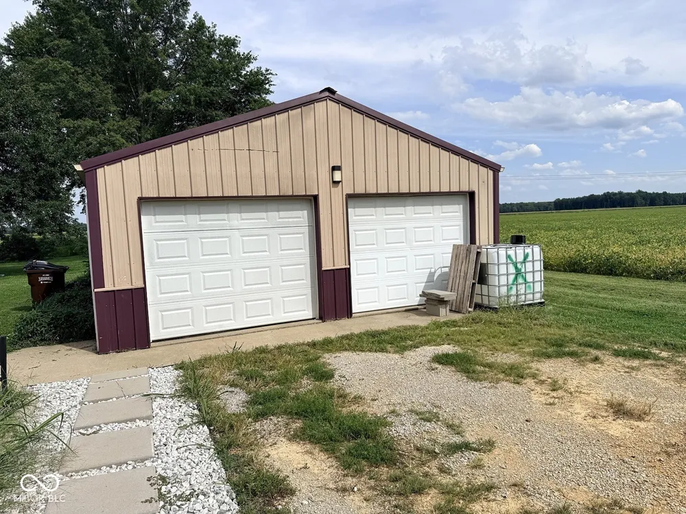 5511 County Road 100 W Brownstown, IN 47220