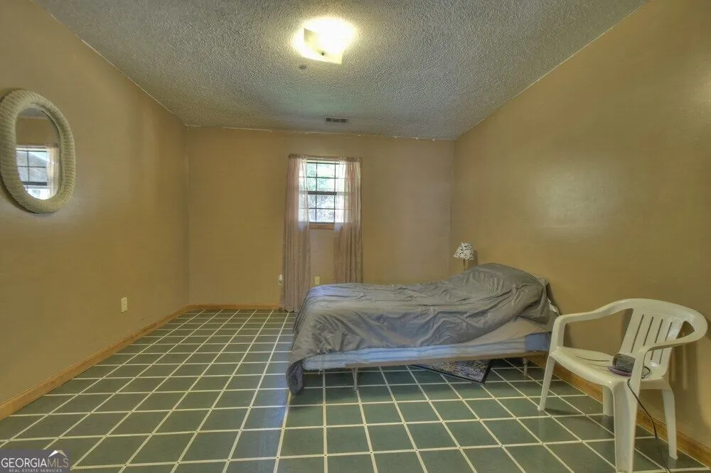 160 Moores RD Mineral Bluff, GA 30559