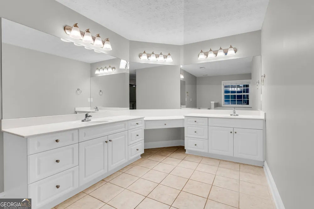 2066 Pheasant Run DR McDonough, GA 30252
