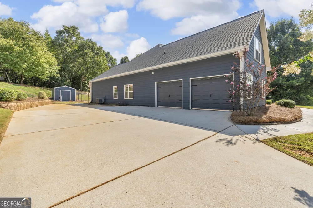 2066 Pheasant Run DR McDonough, GA 30252