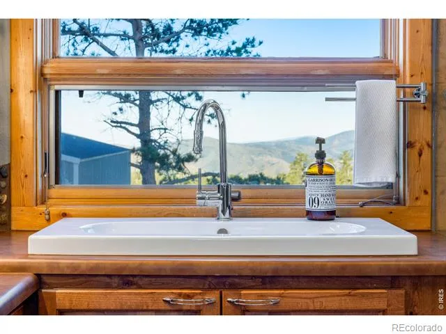 5433 Rim Road Livermore, CO 80536
