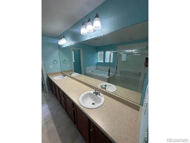 4698 Andes Way Denver, CO 80249