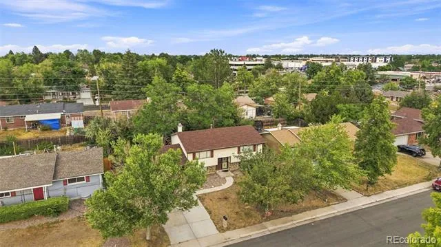984 S Victor Way Aurora, CO 80012