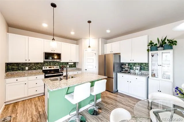 4512 River Highlands Loop Elizabeth, CO 80107