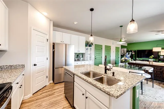 4512 River Highlands Loop Elizabeth, CO 80107