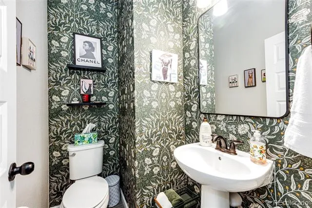 4512 River Highlands Loop Elizabeth, CO 80107