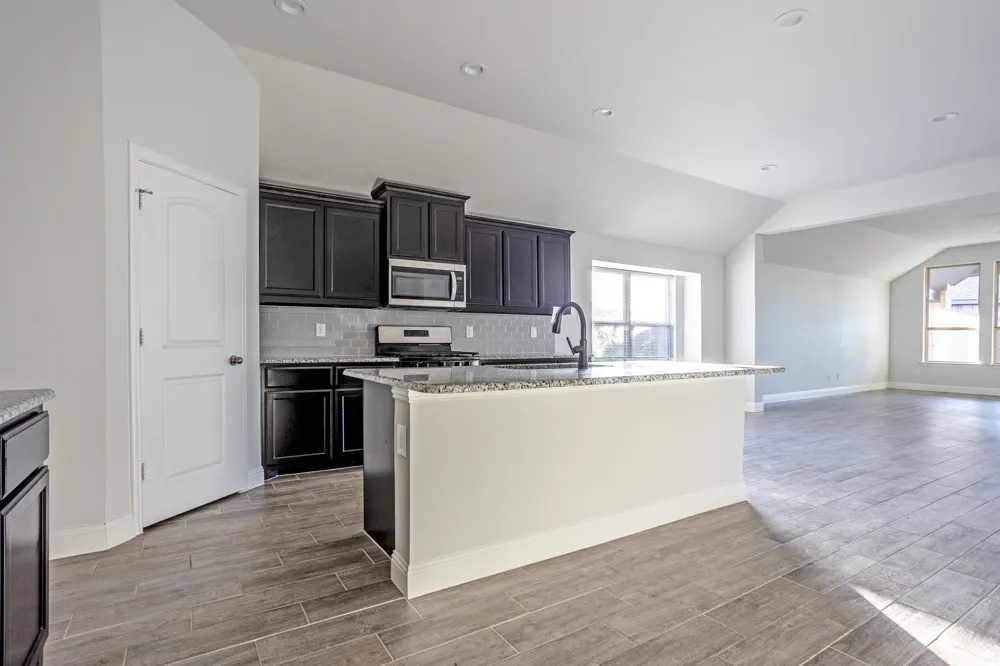 118 Sycamore Street Balch Springs, TX 75181