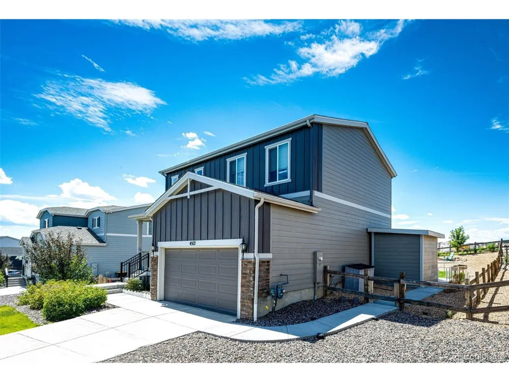 4512 River Highlands Loop Elizabeth, CO 80107