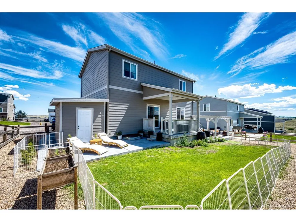 4512 River Highlands Loop Elizabeth, CO 80107