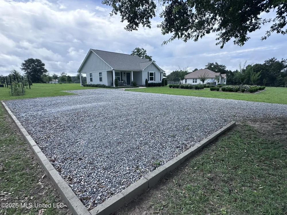 122 Green Road Lucedale, MS 39452