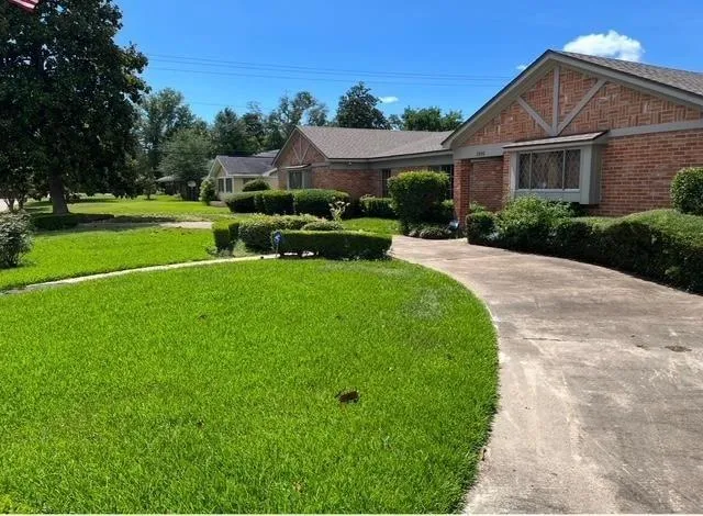 3590 Brentwood Drive Beaumont, TX 77706