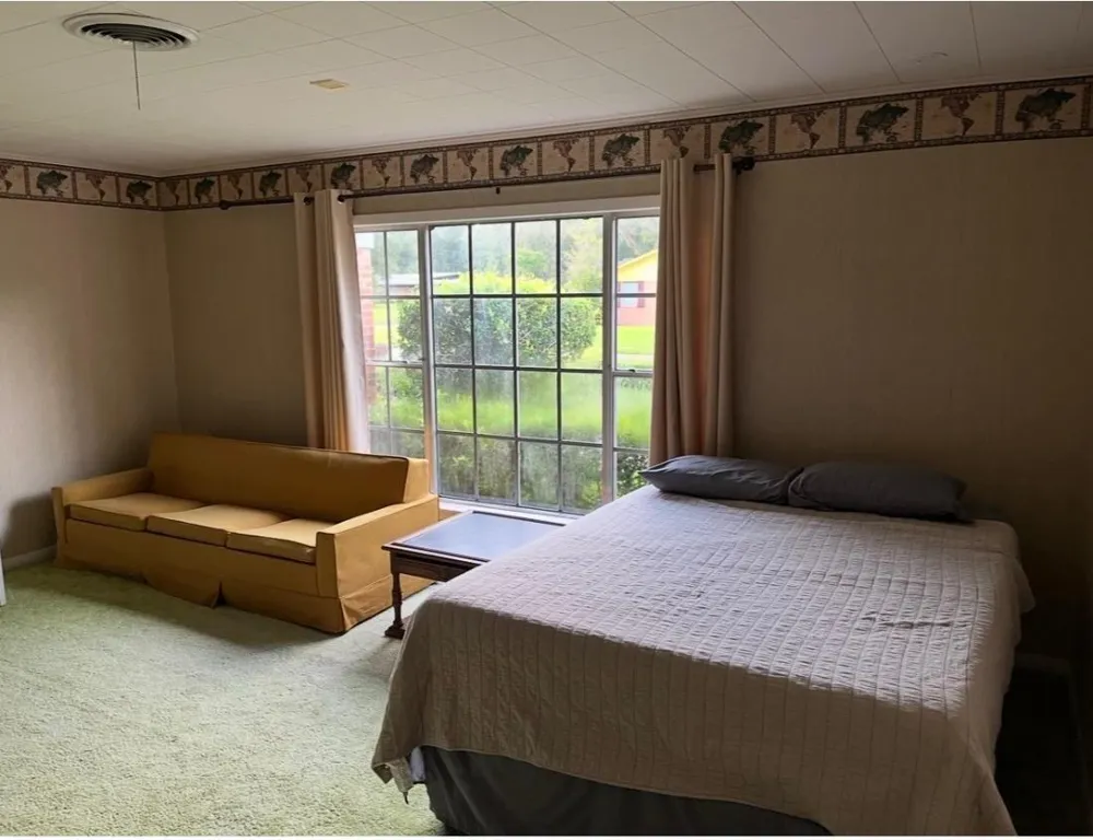 3590 Brentwood Drive Beaumont, TX 77706