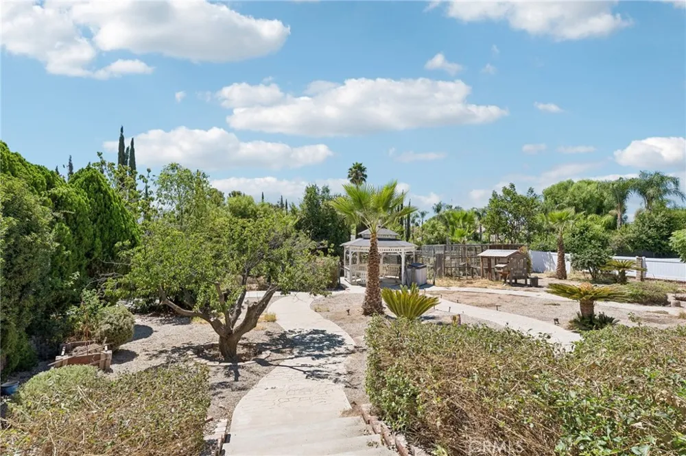 27949 Morrey Lane Moreno Valley, CA 92555