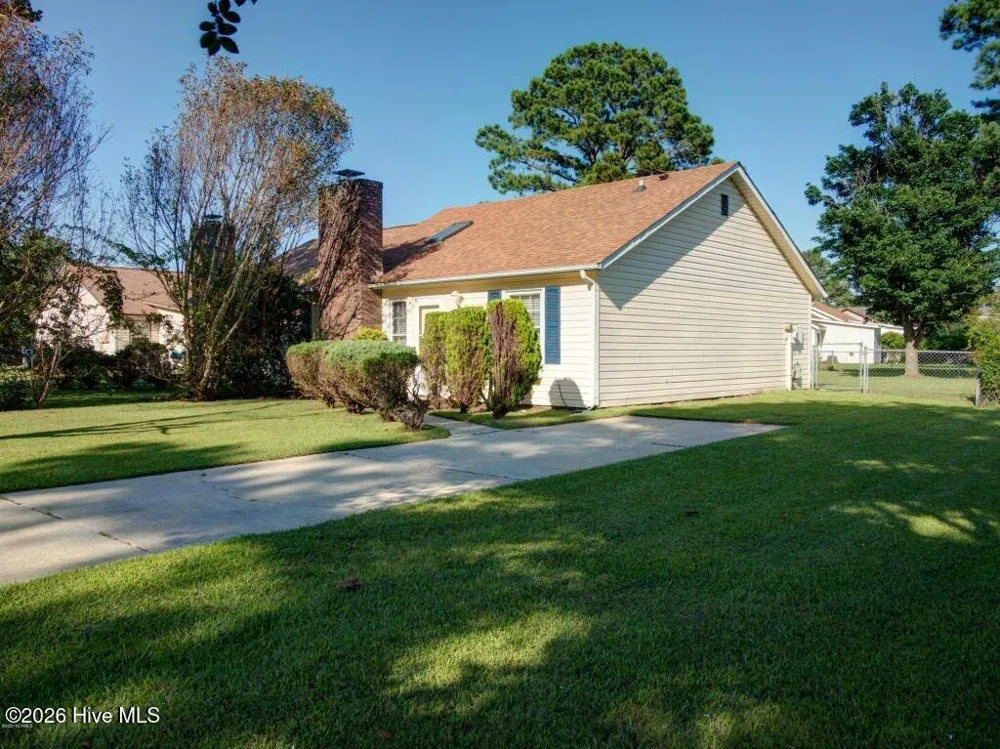114 Pine Crest Drive Jacksonville, NC 28546