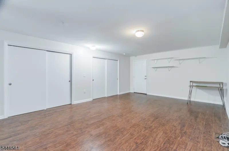 148 Oakwood Ave Cliffside Park, NJ 07010