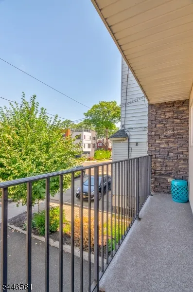 148 Oakwood Ave Cliffside Park, NJ 07010