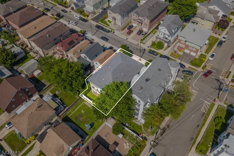 148 Oakwood Ave Cliffside Park, NJ 07010