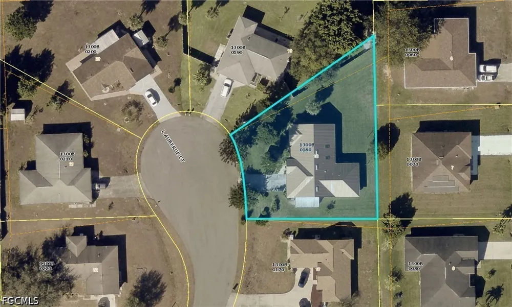Lauberge Court Lehigh Acres, FL 33936