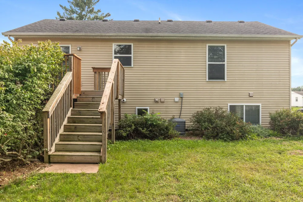 303 Regent Street SE Kentwood, MI 49548