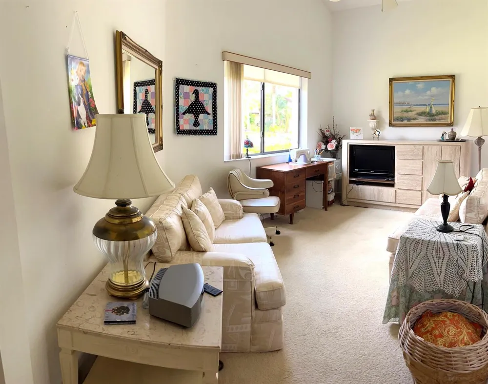 139 Meander Circle Royal Palm Beach, FL 33411