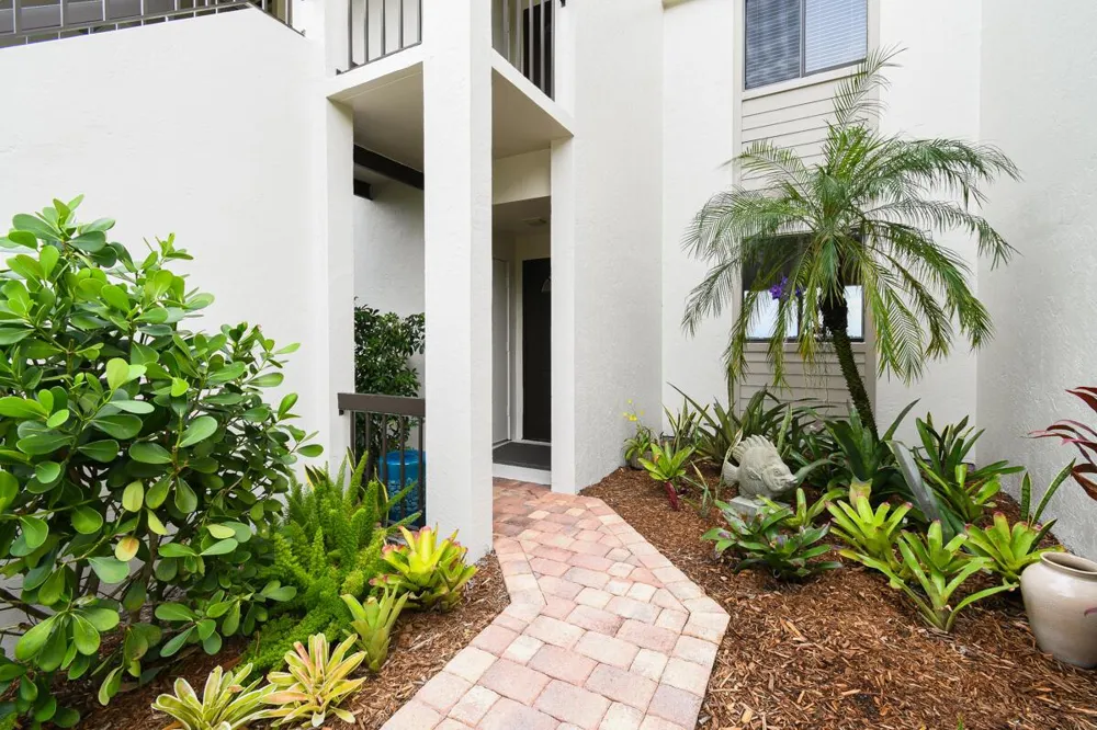 2570 NW Seagrass Drive #3a Palm City, FL 34990
