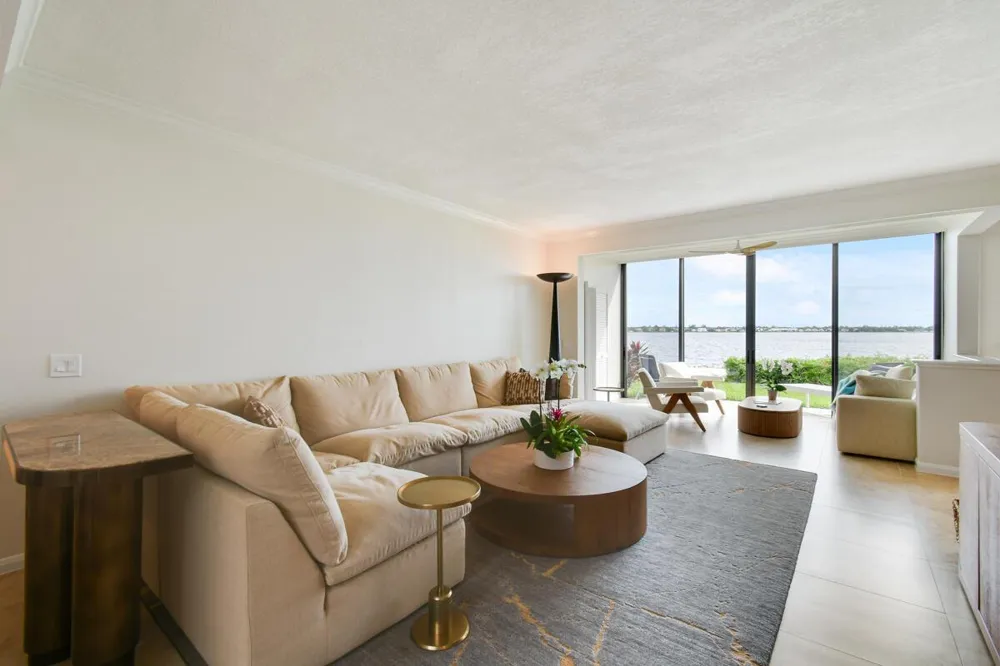 2570 NW Seagrass Drive #3a Palm City, FL 34990