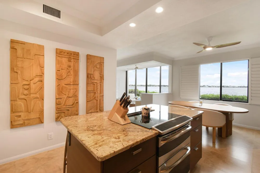 2570 NW Seagrass Drive #3a Palm City, FL 34990