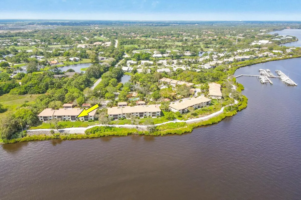 2570 NW Seagrass Drive #3a Palm City, FL 34990
