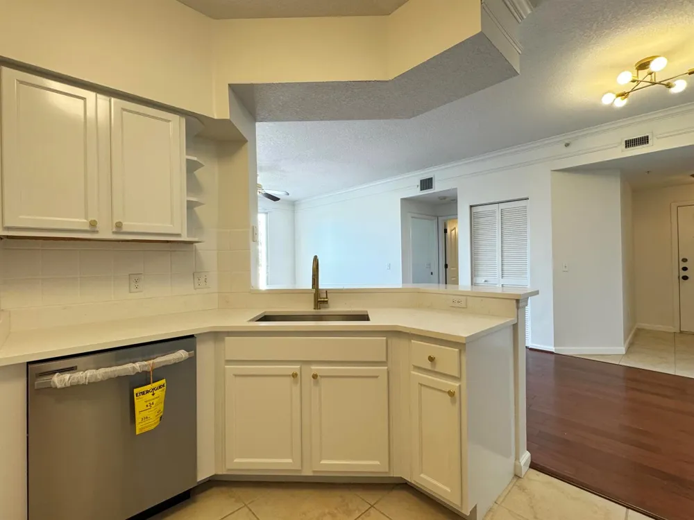 5306 Myrtlewood Circle E Palm Beach Gardens, FL 33418